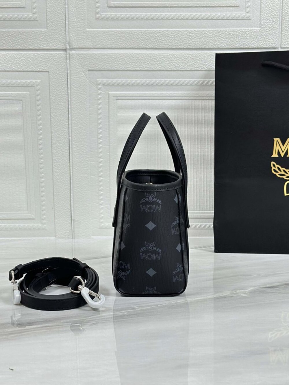 MCM Tote Bag - Picture 3 of 6